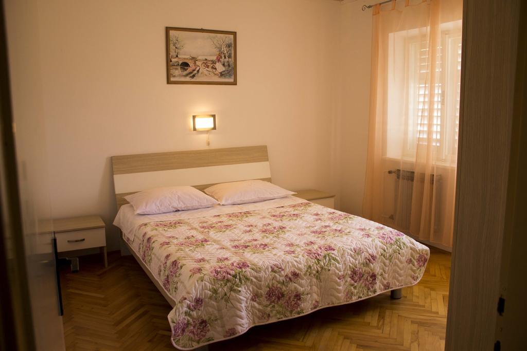 Apartment Gulic Supetarska Draga Exterior foto